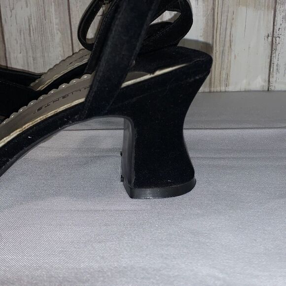Vintage 90’s Black Velvet Square Toe Ankle Strap Chunky Heels Size 9 - Picture 7 of 16
